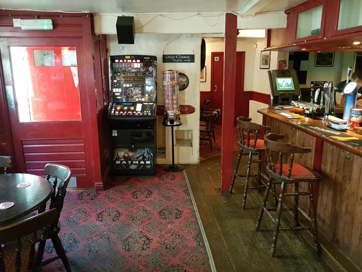 The Railway Inn Долиш Экстерьер фото